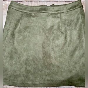 Aryeh Olive Green‎ Women’s Faux Suede Mini Skirt S